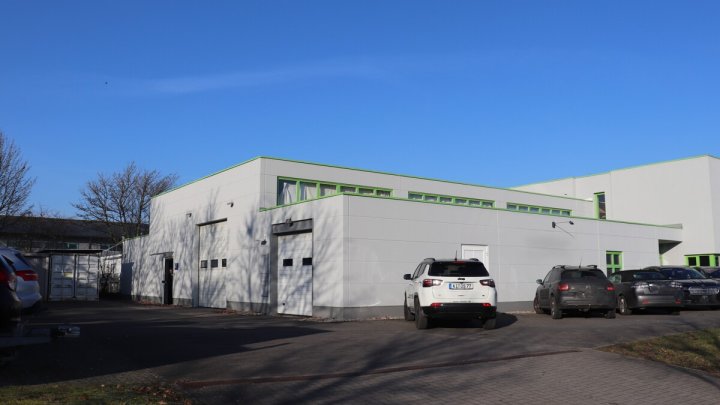 Zentral gelegen im Gewerbegebiet Wellsee! Kompaktes Hallen- und Büroangebot in Kiel! OTTO STÖBEN!