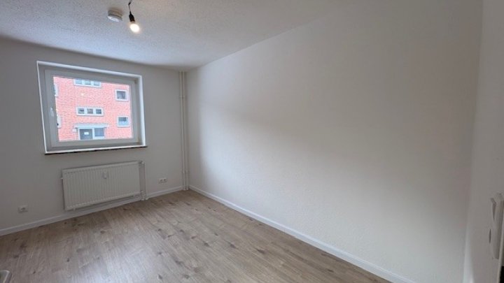 Eine Kaltmiete geschenkt: Bezugsfertige 3-Zimmerwohnung in Brunsbüttel! Otto Stöben GmbH