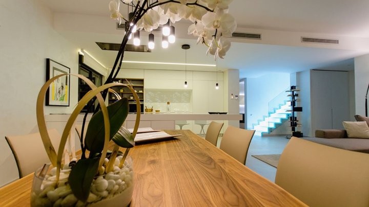 Exklusive Villen mit 4 Schlafzimmern, 4 Bädern, Dachterrasse und Privatpool nur 600 m vom Strand