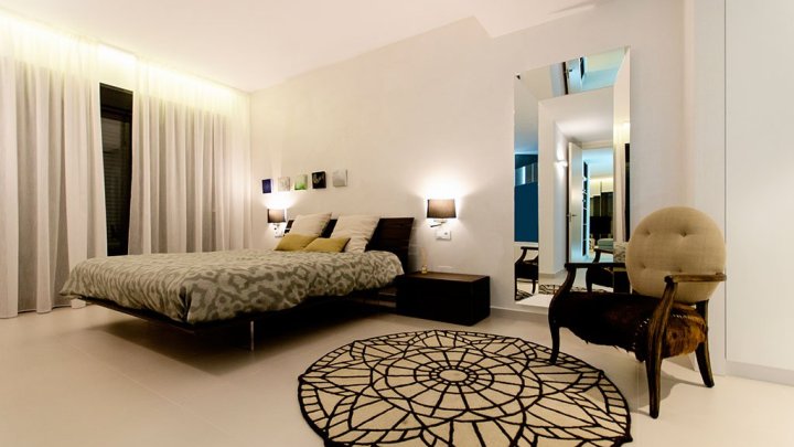 Exklusive Villen mit 4 Schlafzimmern, 4 Bädern, Dachterrasse und Privatpool nur 600 m vom Strand