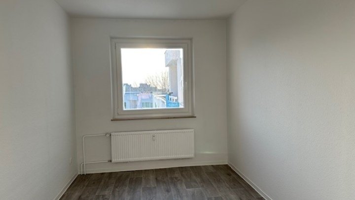 Frisch sanierte 4-ZW in der Helsinkistr. 92 in Kiel zu vermieten! Otto Stöben GmbH