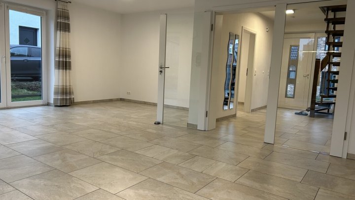 Modernes EFH mit Garten in Preetz zu vermieten! OTTO STÖBEN GmbH