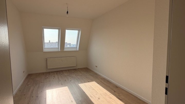 Eine Kaltmiete frei: sanierte 3-ZW, Einsteinstr. 31, Brunsbüttel, nur mit WBS! Otto Stöben GmbH