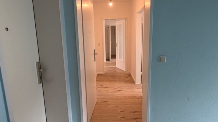 Eine Kaltmiete geschenkt: Sanierte 4-ZW mit Balkon Gutenbergring 32, Brunsbüttel - Otto Stöben GmbH!