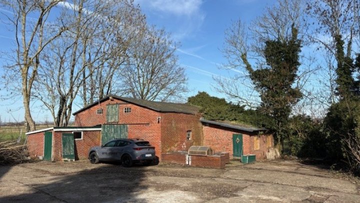 Landsitz Alleinlage in der Nähe von Wilster teilweise unter Reet Otto Stöben GmbH