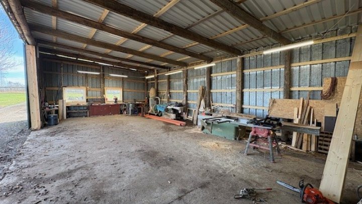 Landsitz Alleinlage in der Nähe von Wilster teilweise unter Reet Otto Stöben GmbH