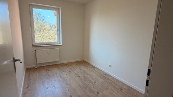 Eine Kaltmiete geschenkt! Mit WBS: 3-ZW mit Balkon, Einsteinstr. 19, Brunsbüttel - Otto Stöben GmbH