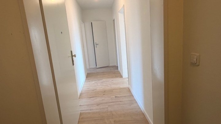 Eine Kaltmiete geschenkt! Mit WBS: 3-ZW mit Balkon, Einsteinstr. 19, Brunsbüttel - Otto Stöben GmbH