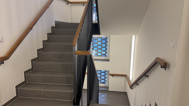 Moderne 2-Zimmer-Eigentumswohnung mit offener Küche und Tiefgarage nahe Exerzierplatz