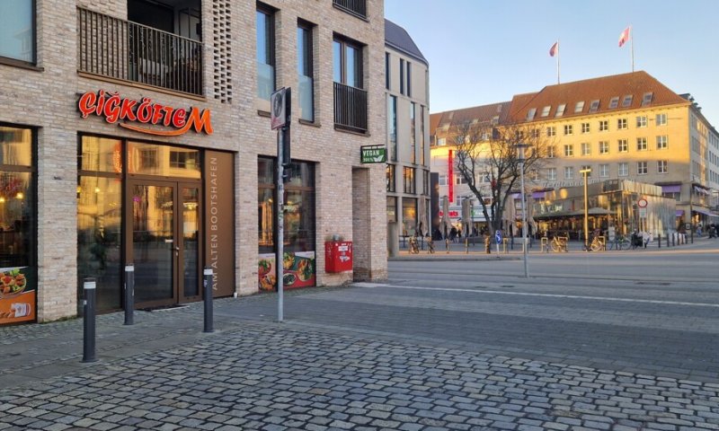 Moderne Gastrofläche am Bootshafen in Kiel! OTTO STÖBEN!