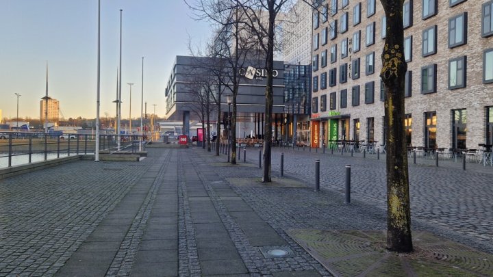 Moderne Gastrofläche am Bootshafen in Kiel! OTTO STÖBEN!