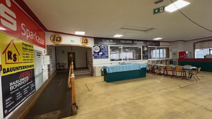 Wiesengrundhalle Veranstaltungsort für die Region zwischen den Meeren zentral in SH / Kellinghusen