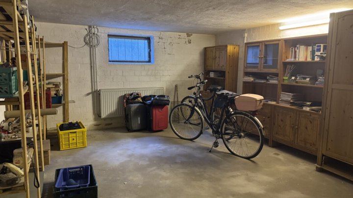 Großzügige Immobilie mit 294,3 m² Wohnfläche & traumhaftem Grundstück – ideal für 4 Parteien