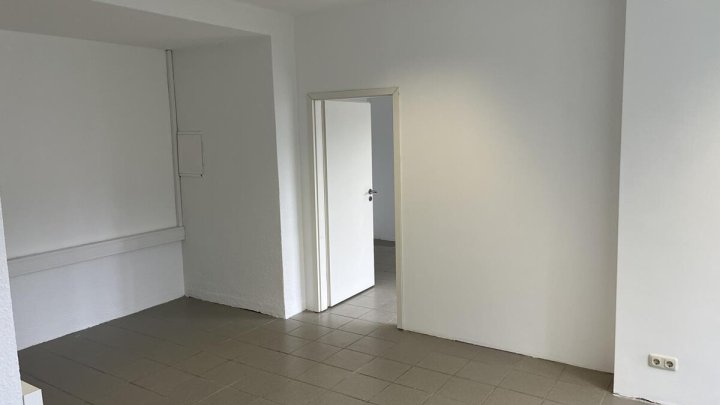 Attraktive Gewerbeeinheit in zentraler Lage von Lübeck! OTTO STÖBEN!