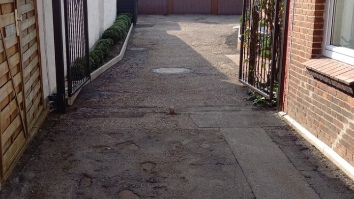 Mehrfamilienhaus 4 Wohneinheiten 4 Garagen in Glückstadt und ein echtes maritimes Kleinod nahe des

Binnenhafens, mitten in der Stadt