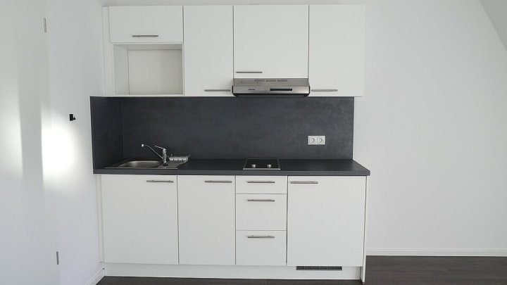 KIEL-SCHREVENPARK:

Modernes 1-Zimmer-Appartement mit Balkon zum Innenhof in sehr begehrter Lage