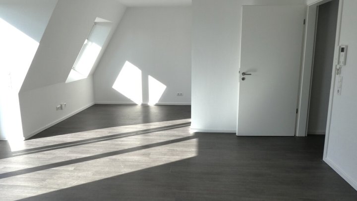 KIEL-SCHREVENPARK:

Modernes 1-Zimmer-Appartement mit Balkon zum Innenhof in sehr begehrter Lage