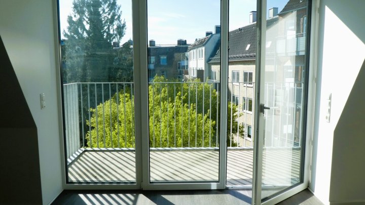 KIEL-SCHREVENPARK:

Modernes 1-Zimmer-Appartement mit Balkon zum Innenhof in sehr begehrter Lage