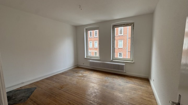 Erstbezug nach Renovierung! 2 ZW in der Harriesstr. 7 in Kiel - OTTO STÖBEN GmbH