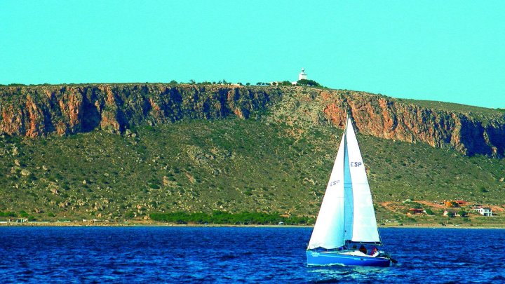 Exklusive Wohnungen mit 3 Schlafzimmern, Meerblick, Klimaanlage und Gemeinschaftspool nur ca. 800 m vom Strand