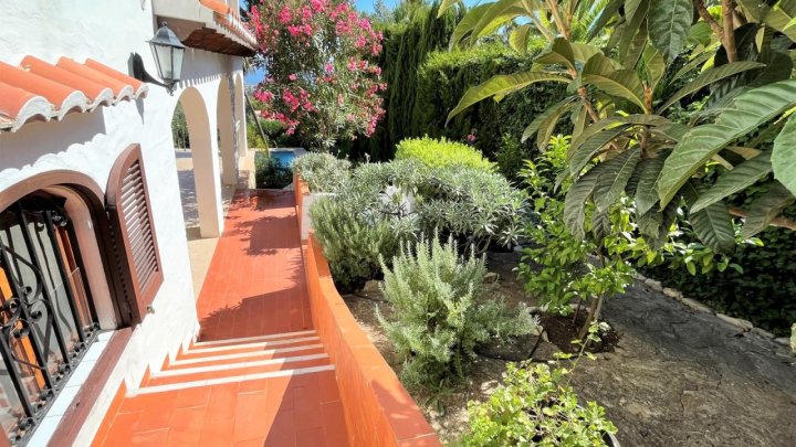 Traumhaftes Haus am Montgo mit grandiosem Meerblick, Pool und Garage