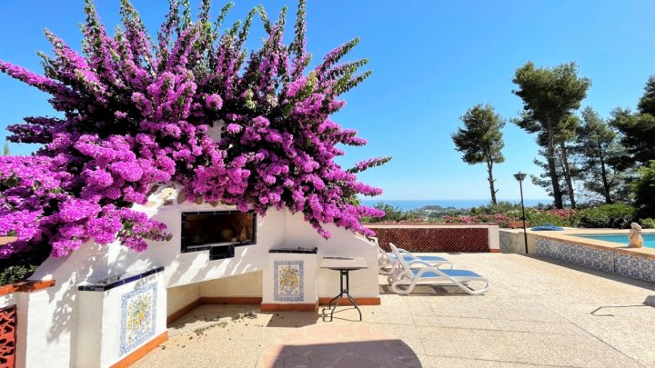 Traumhaftes Haus am Montgo mit grandiosem Meerblick, Pool und Garage