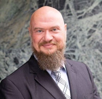 OTTO STÖBEN Toni Pons graduiert zum Sachverständigen (DIA) OTTO STÖBEN